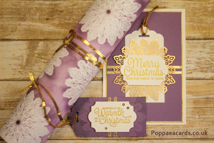 Snowflake gift wrap set